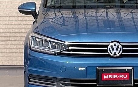 Volkswagen Touran III, 2019 год, 940 000 рублей, 7 фотография
