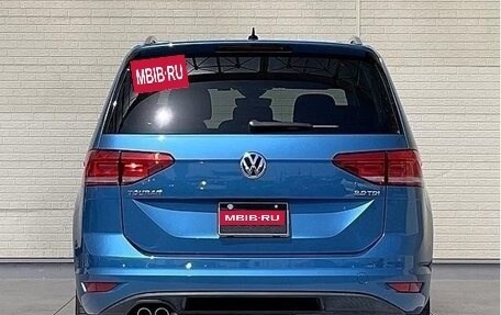 Volkswagen Touran III, 2019 год, 940 000 рублей, 5 фотография