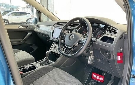 Volkswagen Touran III, 2019 год, 940 000 рублей, 8 фотография