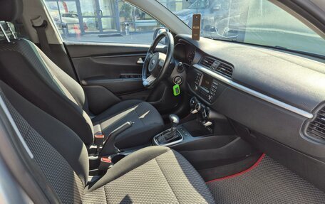 KIA Rio IV, 2018 год, 1 385 000 рублей, 7 фотография