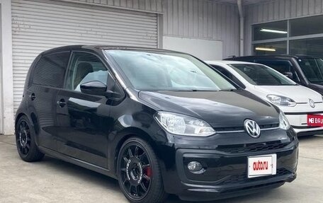 Volkswagen up! I рестайлинг, 2018 год, 620 000 рублей, 1 фотография