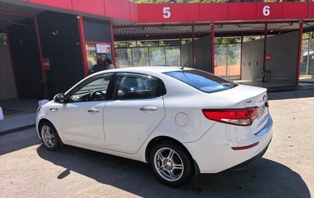 KIA Rio III рестайлинг, 2016 год, 700 000 рублей, 6 фотография