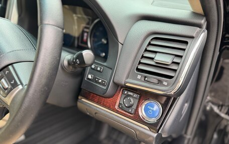 Toyota Crown, 2018 год, 2 470 000 рублей, 30 фотография