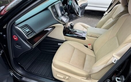 Toyota Crown, 2018 год, 2 470 000 рублей, 22 фотография