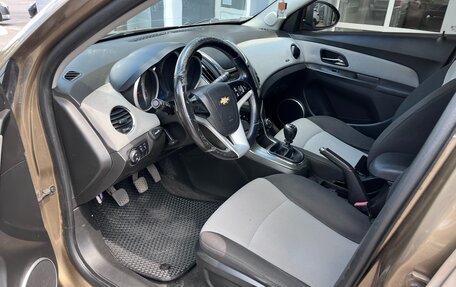 Chevrolet Cruze II, 2013 год, 620 000 рублей, 9 фотография