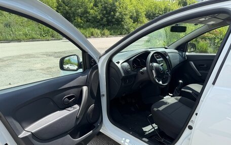 Renault Logan II, 2020 год, 670 000 рублей, 5 фотография