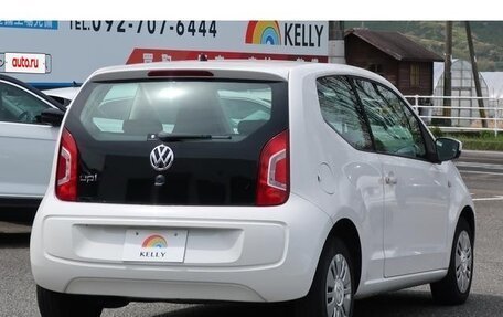 Volkswagen up! I рестайлинг, 2015 год, 490 000 рублей, 4 фотография