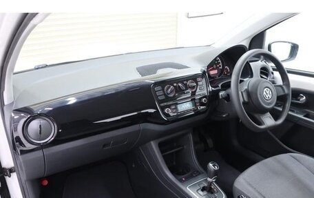 Volkswagen up! I рестайлинг, 2015 год, 490 000 рублей, 7 фотография