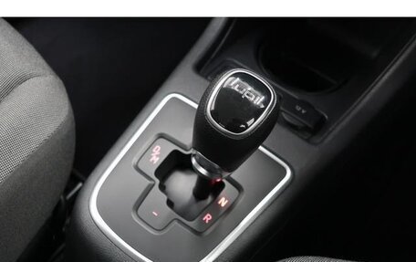 Volkswagen up! I рестайлинг, 2015 год, 490 000 рублей, 13 фотография