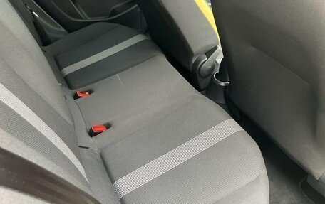 Volkswagen up! I рестайлинг, 2018 год, 620 000 рублей, 15 фотография