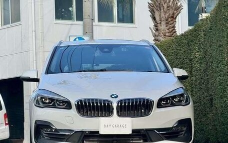 BMW 2 серия Active Tourer F45, 2019 год, 1 010 000 рублей, 2 фотография