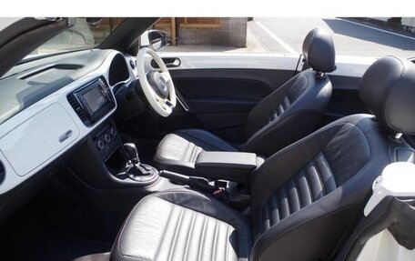 Volkswagen Beetle, 2013 год, 1 010 000 рублей, 17 фотография