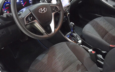 Hyundai Solaris II рестайлинг, 2015 год, 999 900 рублей, 8 фотография