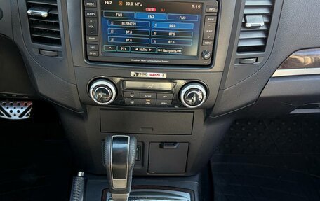 Mitsubishi Pajero IV, 2008 год, 1 780 000 рублей, 10 фотография