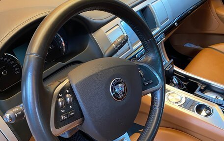 Jaguar XF I рестайлинг, 2013 год, 2 150 000 рублей, 13 фотография
