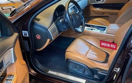 Jaguar XF I рестайлинг, 2013 год, 2 150 000 рублей, 12 фотография