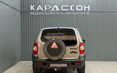 Chevrolet Niva I рестайлинг, 2014 год, 640 000 рублей, 5 фотография