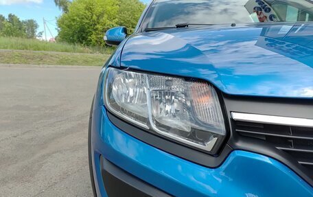 Renault Sandero II рестайлинг, 2018 год, 999 800 рублей, 21 фотография