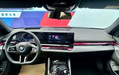 BMW 5 серия, 2025 год, 7 990 000 рублей, 3 фотография