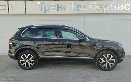 Volkswagen Touareg III, 2017 год, 2 850 000 рублей, 8 фотография