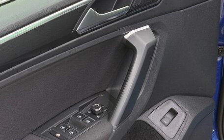Volkswagen Tiguan II, 2020 год, 3 100 000 рублей, 13 фотография