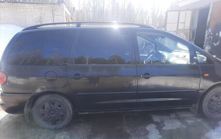 Volkswagen Sharan I рестайлинг, 1998 год, 320 000 рублей, 3 фотография