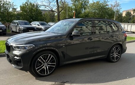 BMW X5, 2022 год, 10 800 000 рублей, 2 фотография