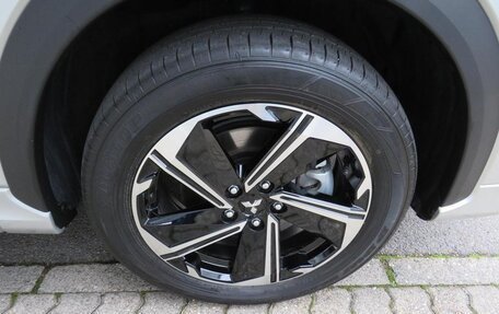 Mitsubishi Eclipse Cross, 2026 год, 3 099 999 рублей, 13 фотография