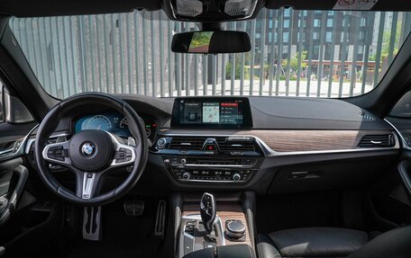 BMW 5 серия, 2018 год, 4 825 000 рублей, 12 фотография