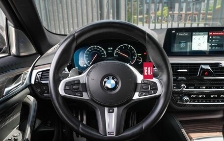 BMW 5 серия, 2018 год, 4 825 000 рублей, 13 фотография