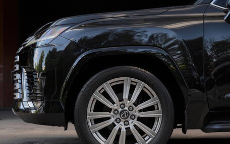 Lexus LX, 2023 год, 17 000 000 рублей, 5 фотография