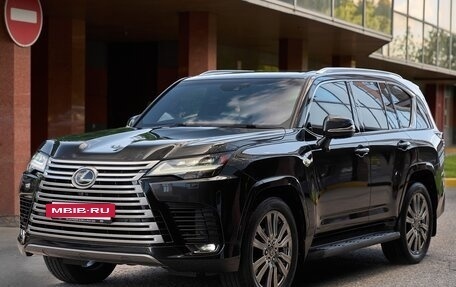 Lexus LX, 2023 год, 17 000 000 рублей, 3 фотография