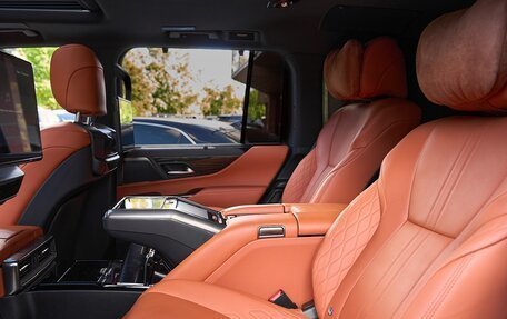 Lexus LX, 2023 год, 17 000 000 рублей, 34 фотография