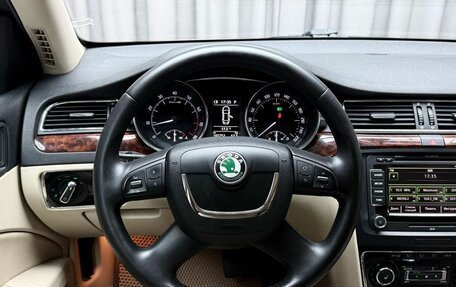 Skoda Superb III рестайлинг, 2011 год, 1 279 000 рублей, 20 фотография