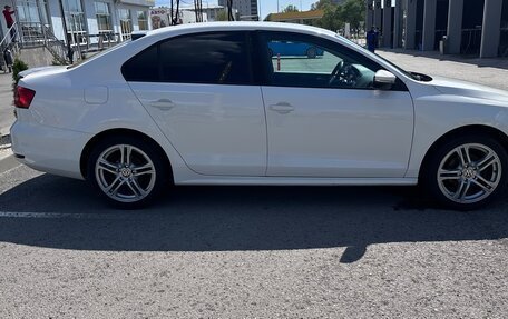 Volkswagen Jetta VI, 2015 год, 1 200 000 рублей, 4 фотография
