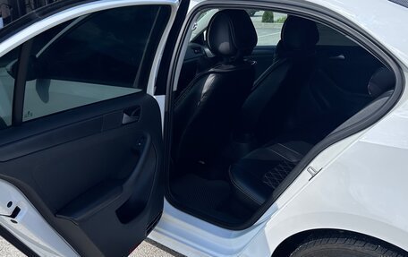 Volkswagen Jetta VI, 2015 год, 1 200 000 рублей, 14 фотография