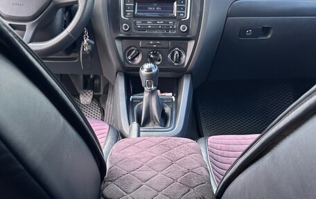Volkswagen Jetta VI, 2015 год, 1 200 000 рублей, 22 фотография