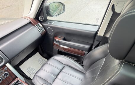 Land Rover Range Rover IV рестайлинг, 2013 год, 2 780 000 рублей, 15 фотография