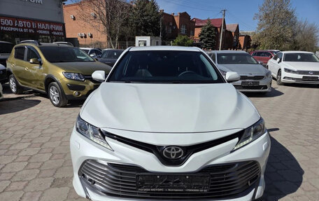 Toyota Camry, 2018 год, 2 899 900 рублей, 2 фотография