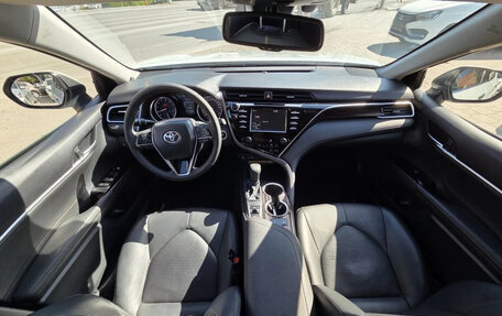Toyota Camry, 2018 год, 2 899 900 рублей, 7 фотография