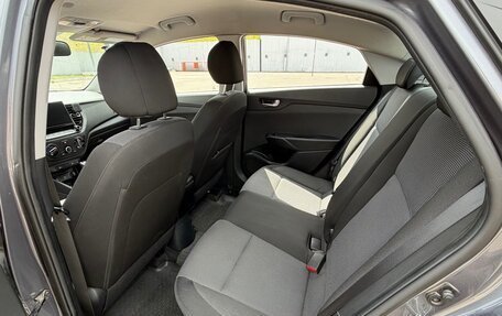 Hyundai Solaris II рестайлинг, 2021 год, 1 420 000 рублей, 7 фотография