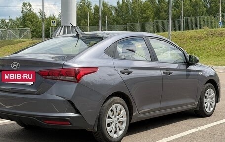 Hyundai Solaris II рестайлинг, 2021 год, 1 420 000 рублей, 4 фотография
