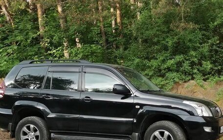 Toyota Land Cruiser Prado 120 рестайлинг, 2008 год, 2 300 000 рублей, 2 фотография
