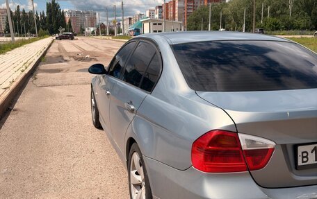 BMW 3 серия, 2005 год, 700 000 рублей, 4 фотография