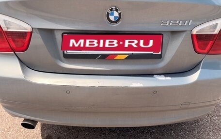 BMW 3 серия, 2005 год, 700 000 рублей, 10 фотография