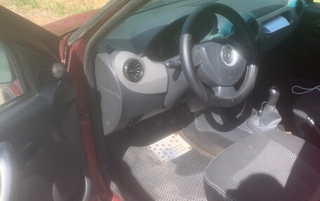 Renault Logan I, 2011 год, 240 000 рублей, 10 фотография