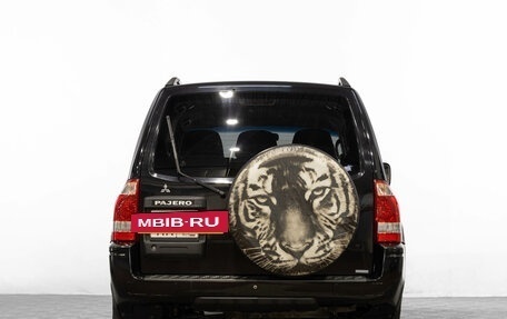 Mitsubishi Pajero III рестайлинг, 2003 год, 1 099 000 рублей, 6 фотография
