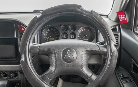 Mitsubishi Pajero III рестайлинг, 2003 год, 1 099 000 рублей, 14 фотография