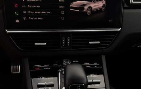 Porsche Cayenne III, 2023 год, 13 500 000 рублей, 14 фотография