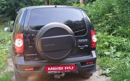 Chevrolet Niva I рестайлинг, 2018 год, 810 000 рублей, 3 фотография